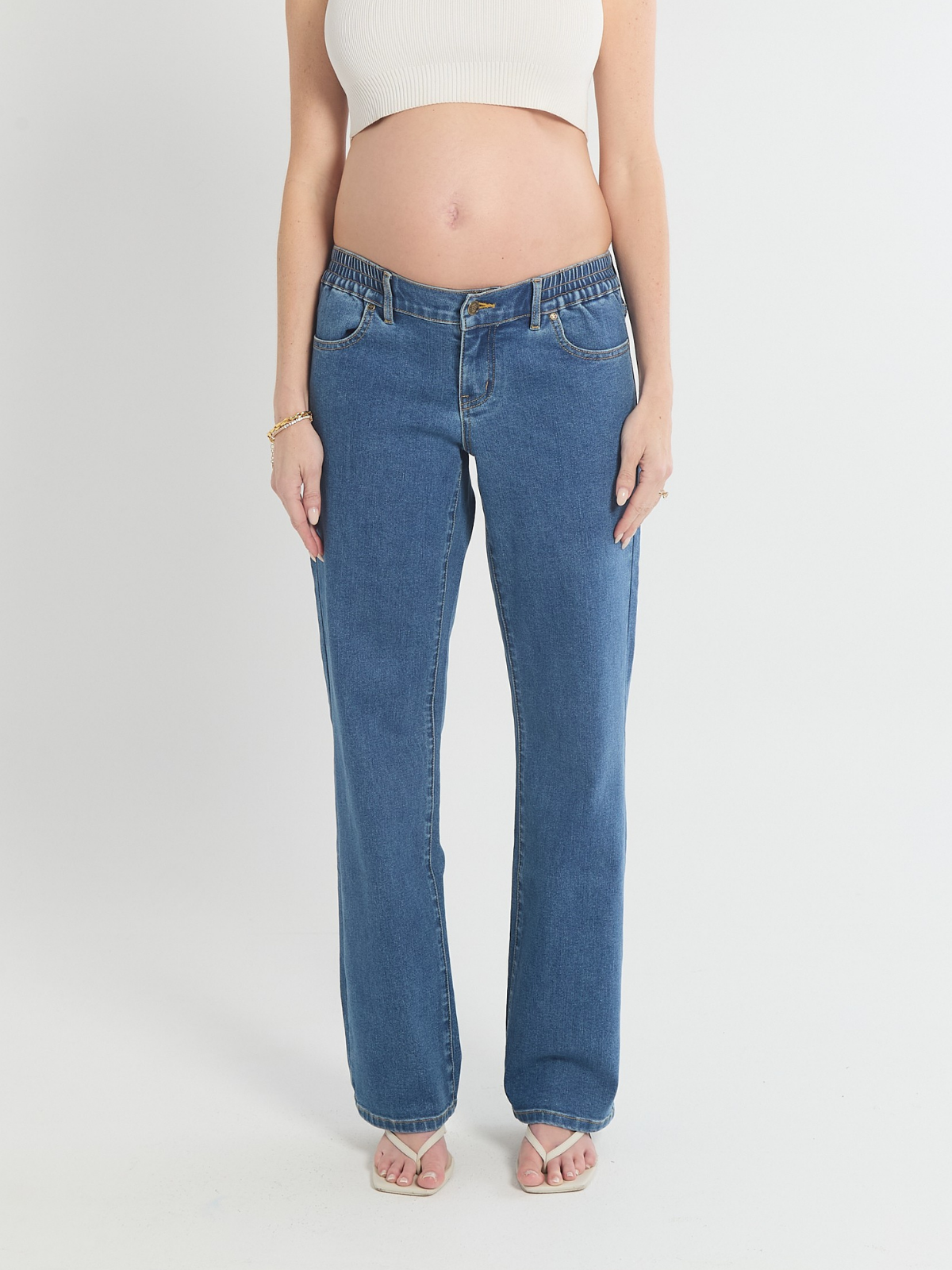 Slim Straight Leg