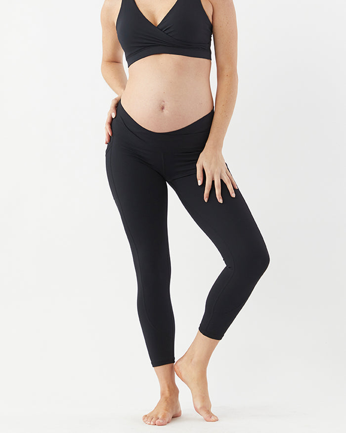 Queen Bee Sydney Exercise Bump Kit by Seraphine  Yoga workout clothes,  Maternity yoga clothes, Maternity activewear