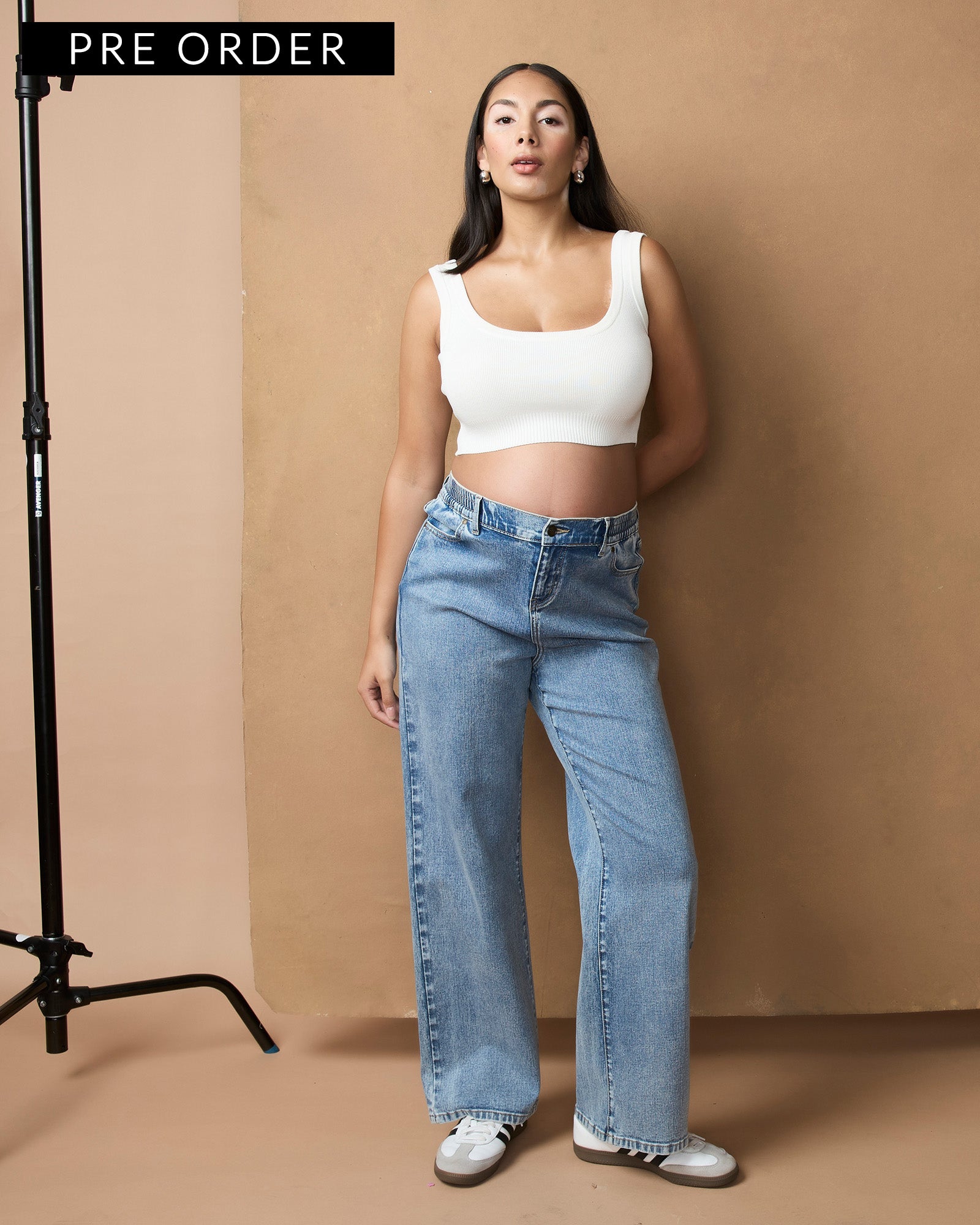 Relaxed Wide Leg Jeans