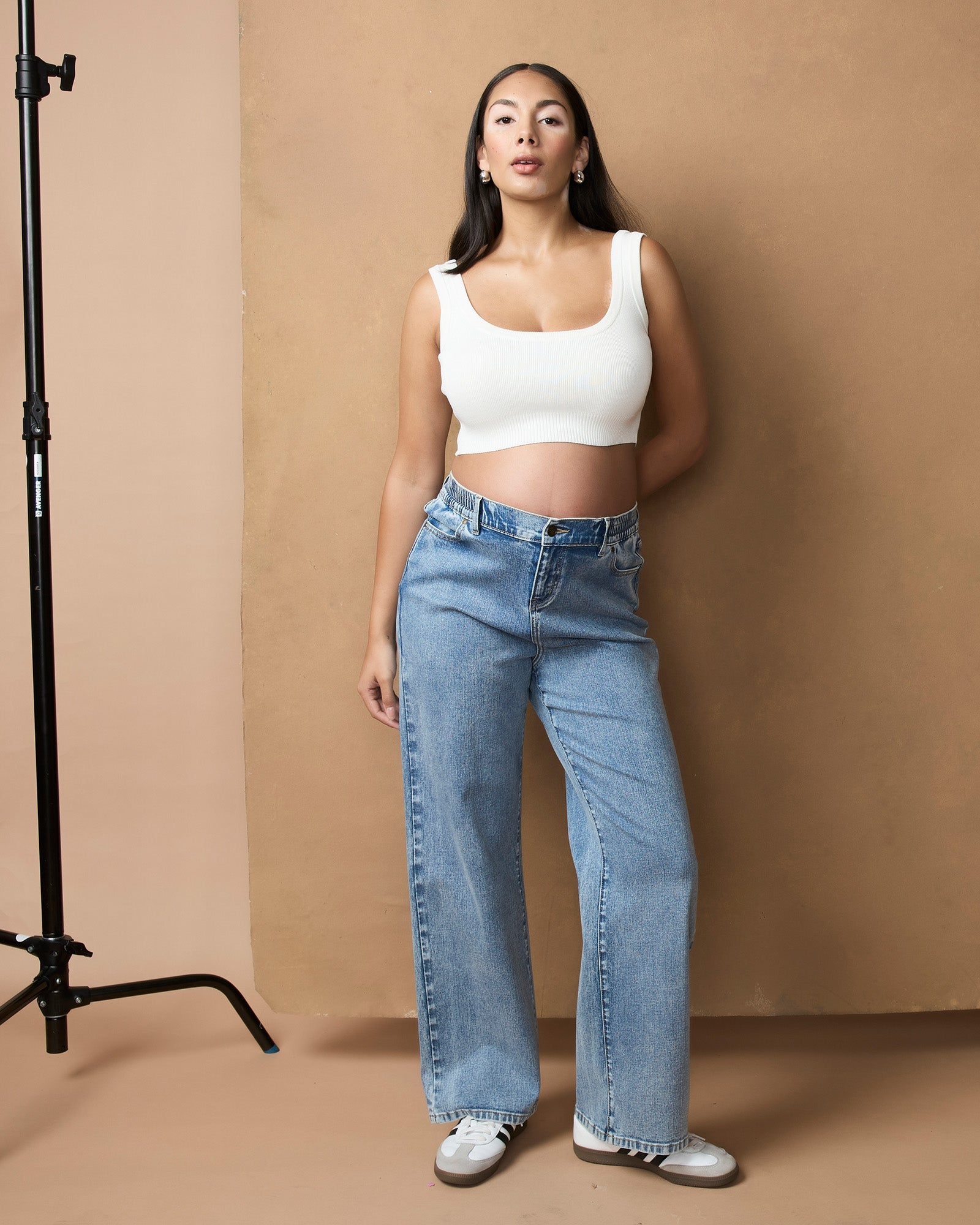 Relaxed Wide Leg Jeans