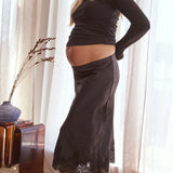 Falda de encaje sedoso