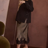 Falda de encaje sedoso